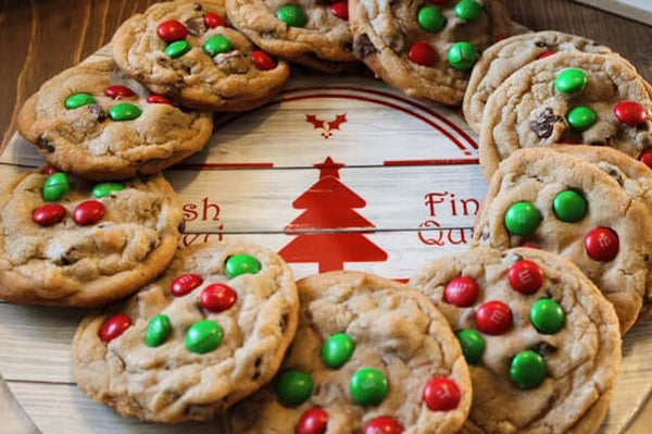 Holiday theme m&m cookies